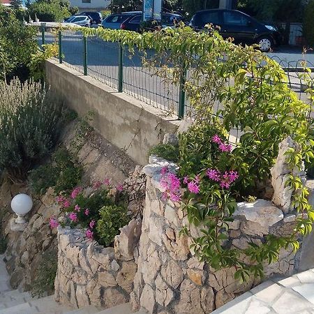 Apartman Franelic Banjol Exterior foto