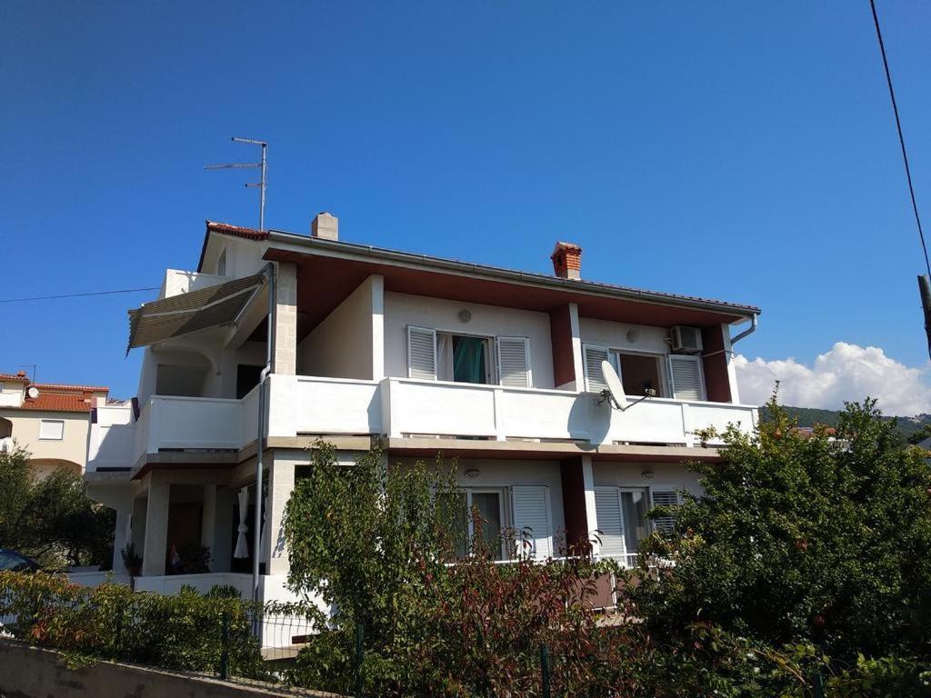 Apartman Franelic Banjol Exterior foto
